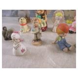 (CS) Assorted Vintage Figures...