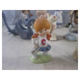 (CS) Assorted Vintage Figures...