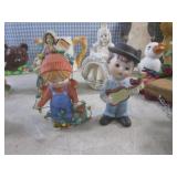 (CS) Assorted Vintage Figures...