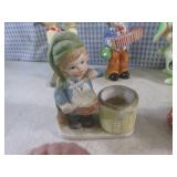 (CS) Assorted Vintage Figures...