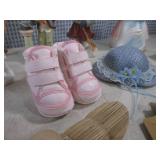 (CS) Assorted Vintage Figures...