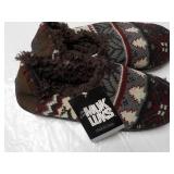 Mukluks Slippers size M...