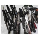 Tote Full of Knives...