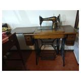 Beautiful Antique Treadle Singer Sewer w/ Desk- Works!