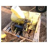 John Deere 112 Riding Mower W/Snow Blower (Runs)