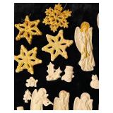 Beautiful Delicate Ornaments for Painting and Festive Pins