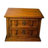 Pair of Vintage Thomasville Nightstands