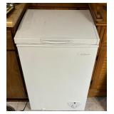 Insignia Chest Freezer