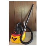 Stinger 2.5 Gallon Wet/Dry Vac with Hose and Accessories