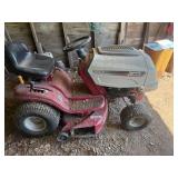 White LT542H Hydrostatic 19.5HP 42" Cut Riding Mower