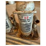 2 - 12 Ton Hydraulic Jacks