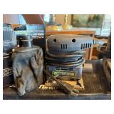 Genesis Dustless 1/4 Sheet Palm Sander