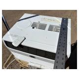 Works Great Frigidaire Electrolux window air conditioner model FHWW082WCE  8000 BTU per hour 720 W CEER 10.9 comes with remote