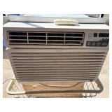 Works Great Kenmore Energy Star Air Conditioner, Window Unit Model 580.7608150 8000 BTU EER 10.8 740 W Comes With Remote