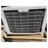 Works Great Kenmore Energy Star Air Conditioner, Window Unit Model 580.7608150 8000 BTU EER 10.8 740 W Comes With Remote