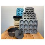 7 Pieces Bakeware 2 Wilton Jumbo Muffin Tin, Wilton perfect performance angel food cake pan, Pampered Cheff Baby Blue Enamel Mini Bunt Pan