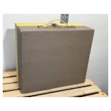 Vintage Lionel spear tone, portable electric record player photograph model 44000 style 604