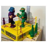 Incredible working condition vintage Remco, Teenage Mutant Ninja Turtles totally awesome Doolin DUELIN‘ dudes with shredder and Michelangelo.