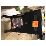 Masterbuilt 30 in. Dual Fuel Propane Gas and Charcoal Smoker in Black, 731 sq. in. of Cooking Space Customer Returns See Pictures
