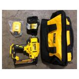 DEWALT 20V MAX XR Lithium-Ion Cordless 18-Gauge Narrow Crown Stapler Kit with 2.0Ah Battery, Charger and Contractor Bag   Customer Returns See Pictures