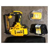 DEWALT 20V MAX XR Lithium-Ion Cordless 18-Gauge Narrow Crown Stapler Kit with 2.0Ah Battery, Charger and Contractor Bag   Customer Returns See Pictures