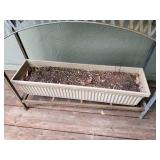 Metal Plant Stand with Lattice Design and Planter