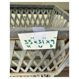 Metal Plant Stand with Lattice Design and Planter