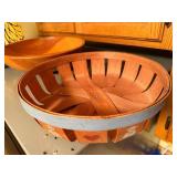 Set of Decorative Bowls and Stained Glass Rooster Lamp