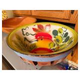 Set of Decorative Bowls and Stained Glass Rooster Lamp