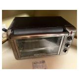 Black+Decker Convection Countertop Oven with Instruction Manual