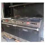 10 BURNER STOVE / CONVECTION OVEN