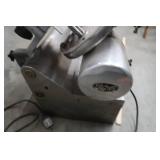 COMMERCIAL MEAT SLICER
