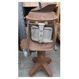 VINTAGE CAST IRON  ELECTRIC POTATO PEELER