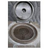 BUNN DOUBLE COFFEE MAKER WITH POTS