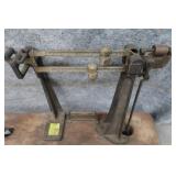 ANTIQUE HOWE MEAT SCALE