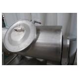 COMMERCIAL MEAT TUMBLER / MARINATOR