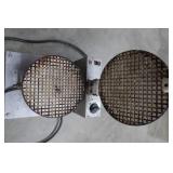 BELGIAN WAFFLE IRON