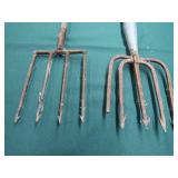 VINTAGE FISHING SPEARS