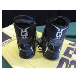 OBRIEN SYSTEM 135 WAKE BOARD AND BOOTS