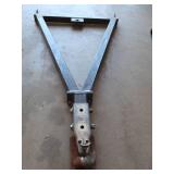 TOW BAR WITH BALL HITCH