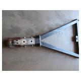 TOW BAR WITH BALL HITCH