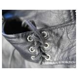 LEATHER CHAPS / KNIFE / LEATHER POUCH