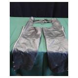 LEATHER CHAPS / KNIFE / LEATHER POUCH