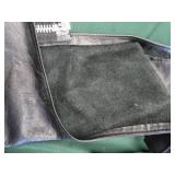 LEATHER CHAPS / KNIFE / LEATHER POUCH