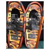 2 PAIR OF YOUTH YUKON CHARLIES TRAIL BLAZE SNOSHOES