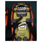 2 PAIR OF YOUTH YUKON CHARLIES TRAIL BLAZE SNOSHOES