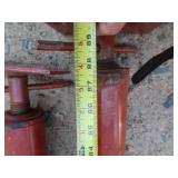 2 AKRON ADJUSTABLE BUILDING COLUMNS