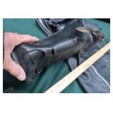 LEATHER CHAPS / KNIFE / LEATHER POUCH