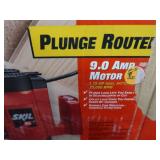 SKIL PLUNGE ROUTER WITH CARBIDE SETS