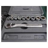 CRAFTSMAN STANDARD/ METRIC SOCKETS + BONUS SET